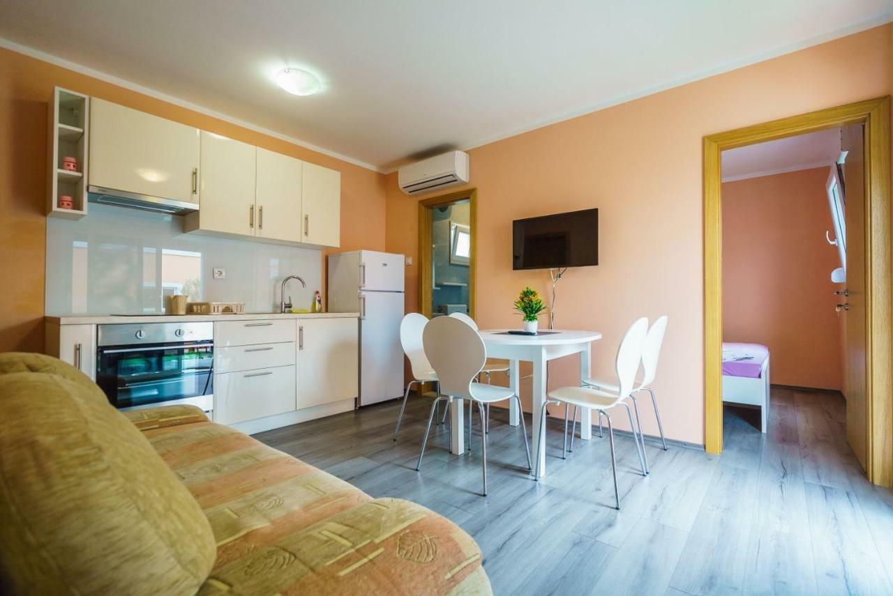 Apartmani Stobrec สปลิท ภายนอก รูปภาพ
