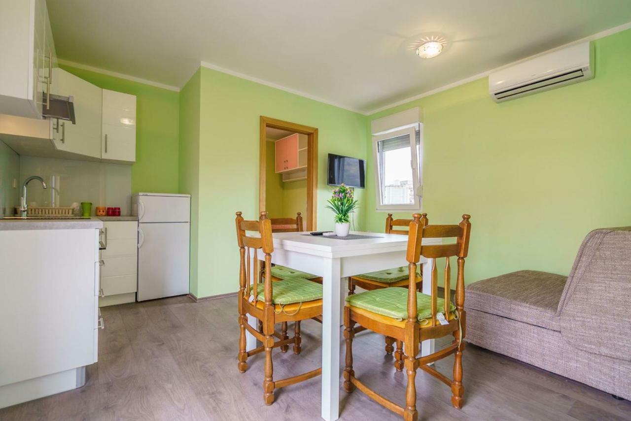 Apartmani Stobrec สปลิท ภายนอก รูปภาพ