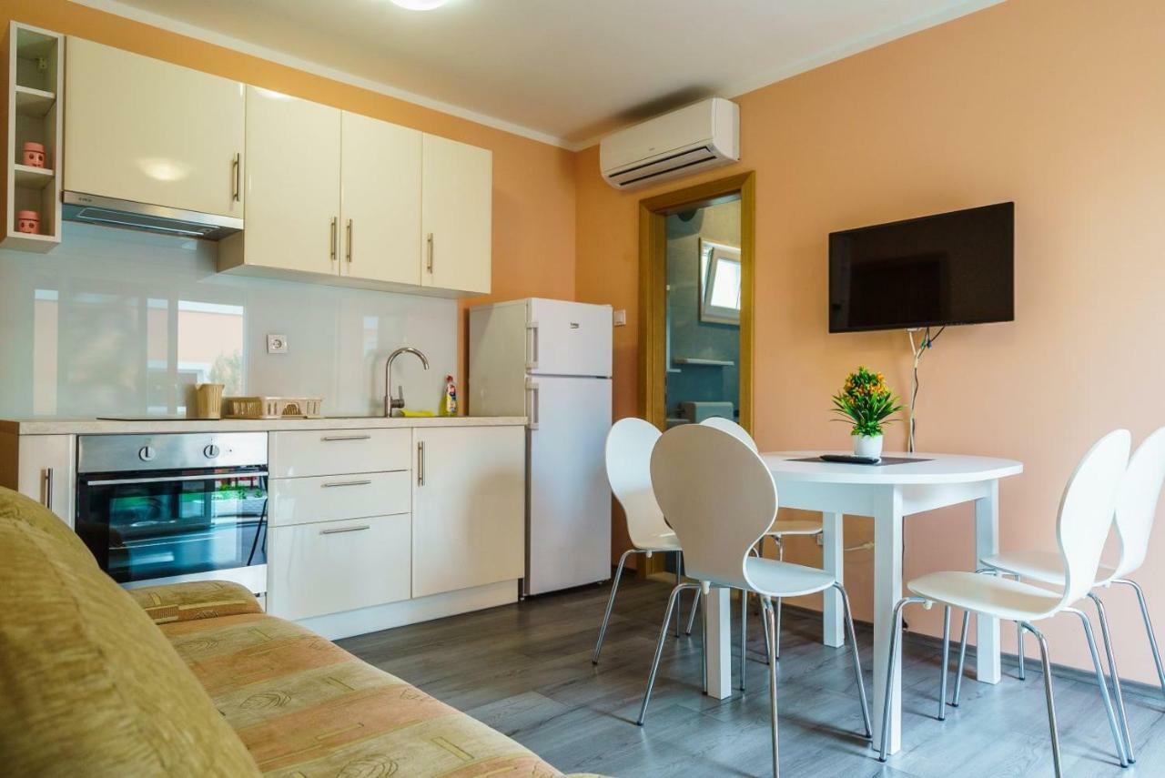 Apartmani Stobrec สปลิท ภายนอก รูปภาพ