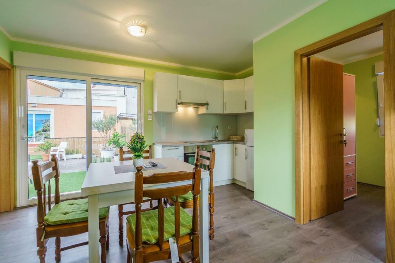 Apartmani Stobrec สปลิท ภายนอก รูปภาพ