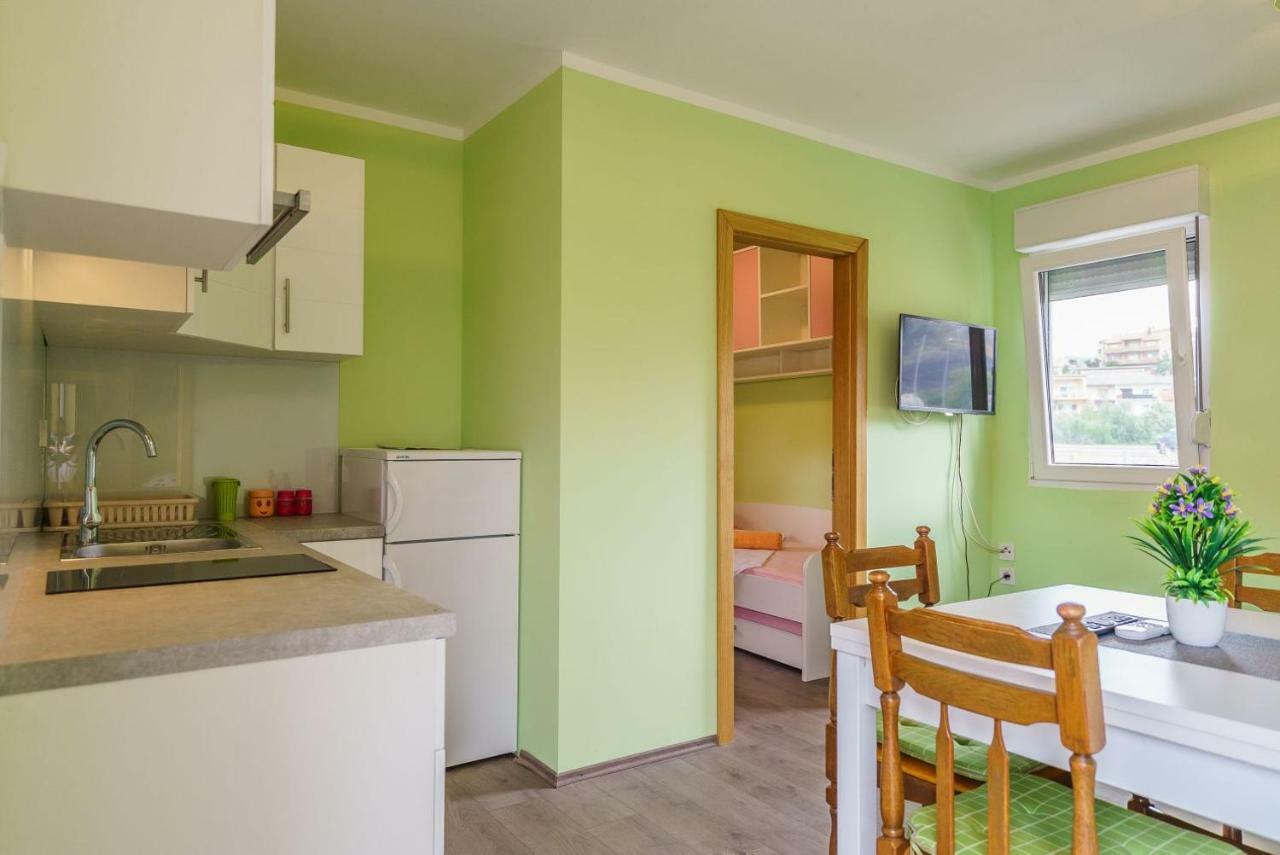 Apartmani Stobrec สปลิท ภายนอก รูปภาพ