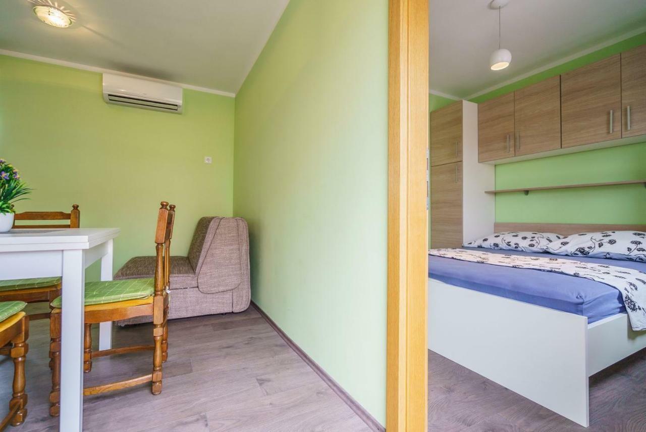 Apartmani Stobrec สปลิท ภายนอก รูปภาพ