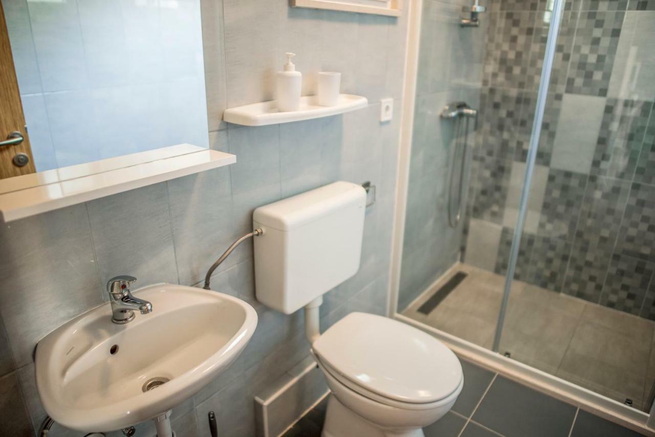 Apartmani Stobrec สปลิท ภายนอก รูปภาพ